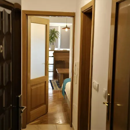 Magic Apartment *